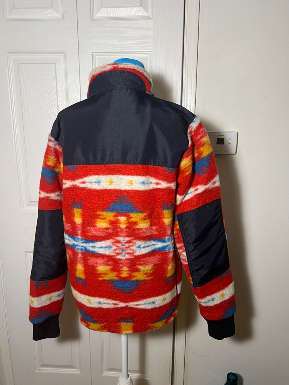 EAT DUST Cali Hunter Jacket Men’s medium Aztec - Picture 4 of 8